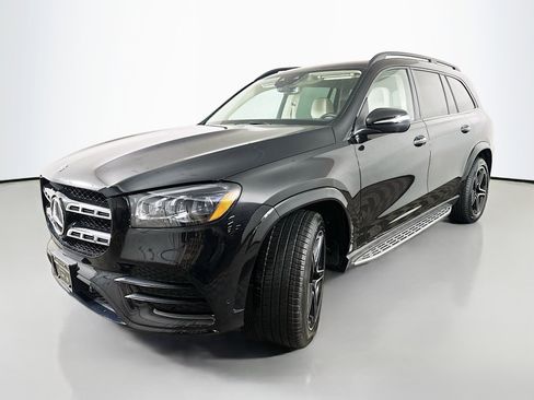 Used 2023 Mercedes-Benz GLS 450 4MATIC image 3