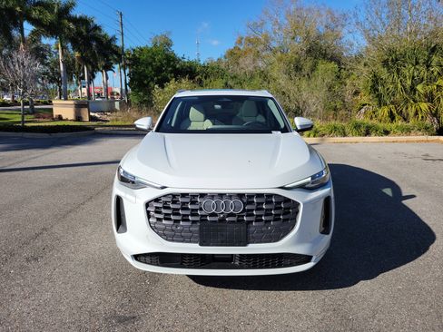 New 2025 Audi Q5 Prestige image 2