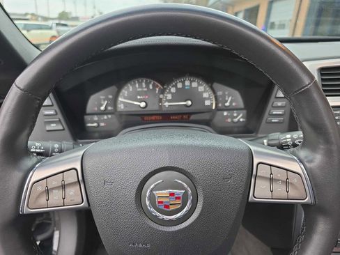 Used 2008 Cadillac XLR V image 19