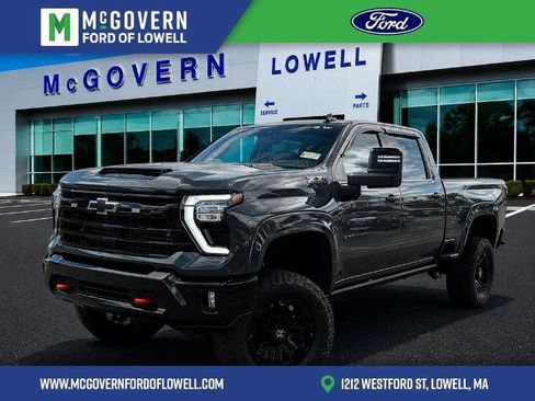Used 2025 Chevrolet Silverado 2500 LTZ w/ Trail Boss Package AWD/4WD image 1