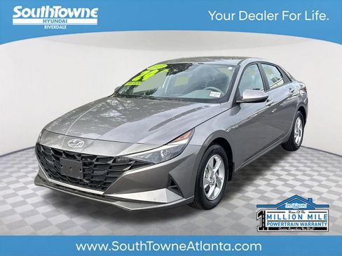 Used 2023 Hyundai Elantra SE image 1