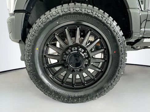 Used 2026 Ford F450 Platinum w/ FX4 Off-Road Package image 14