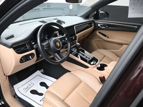 Used 2023 Porsche Macan S AWD/4WD image 33