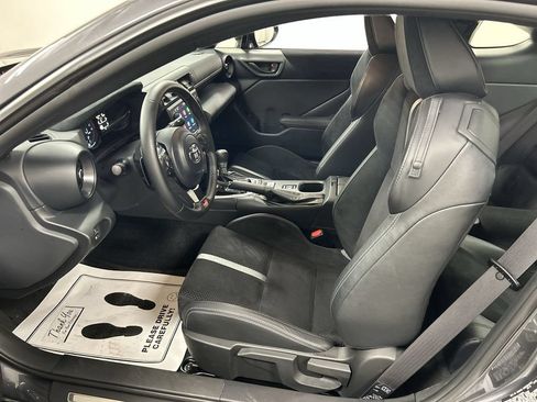 Used 2026 Toyota GR86 Premium w/ ALL Weather Mat Package (TMS) RWD image 9