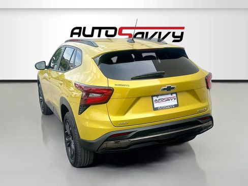 Used 2025 Chevrolet Trax ACTIV w/ Driver Confidence Package FWD image 5