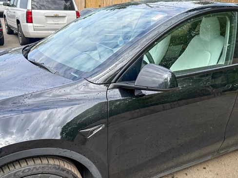 Used 2022 Tesla Model Y Performance image 4