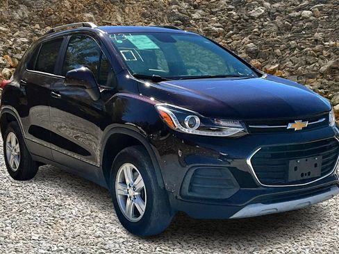 Used 2022 Chevrolet Trax LT image 9