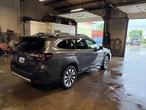 Used 2025 Subaru Outback Touring XT w/ Popular Package #2 AWD/4WD image 7