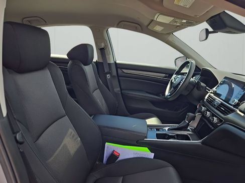 Used 2022 Honda Accord LX image 19