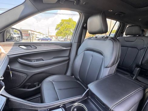 New 2026 Jeep Grand Cherokee L Limited AWD/4WD image 14