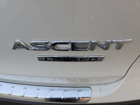 Used 2026 Subaru Ascent Limited AWD/4WD image 16