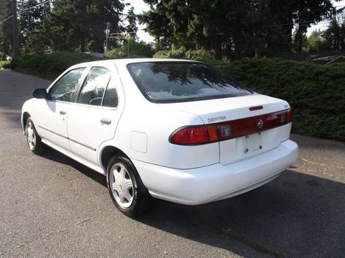 Used 1998 Nissan Sentra GXE FWD image 4
