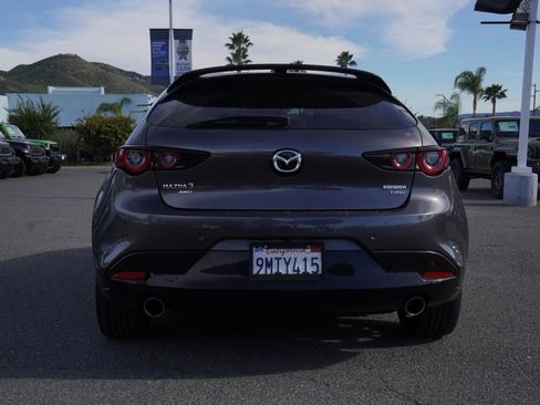 Used 2024 MAZDA MAZDA3 Hatchback w/Premium Plus Pkg image 5