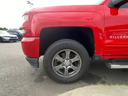 Used 2018 Chevrolet Silverado 1500 LT w/ All Star Edition AWD/4WD image 30
