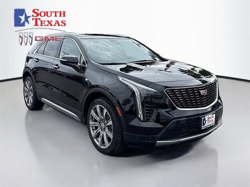 Used 2023 Cadillac XT4 Premium Luxury w/ Technology Package FWD image 1