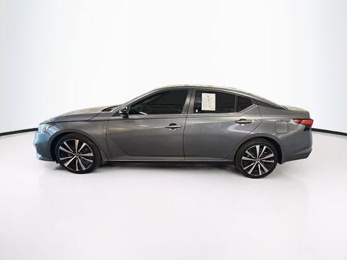 Used 2019 Nissan Altima 2.5 SR w/ SR Premium Package AWD/4WD image 4