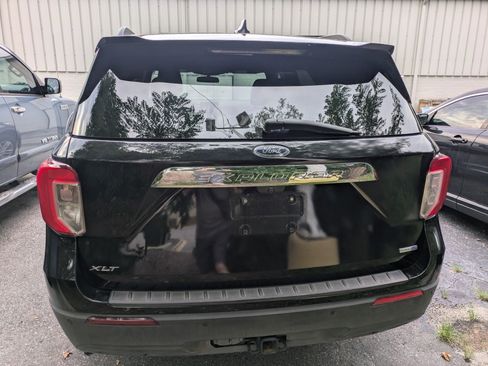 Used 2020 Ford Explorer XLT AWD/4WD image 3