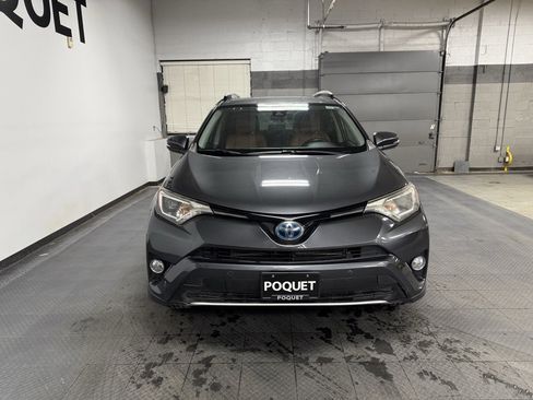 Used 2016 Toyota RAV4 XLE image 3
