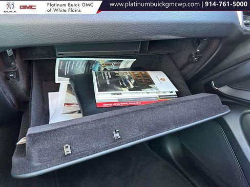 Used 2023 Porsche Cayenne Platinum Edition image 31