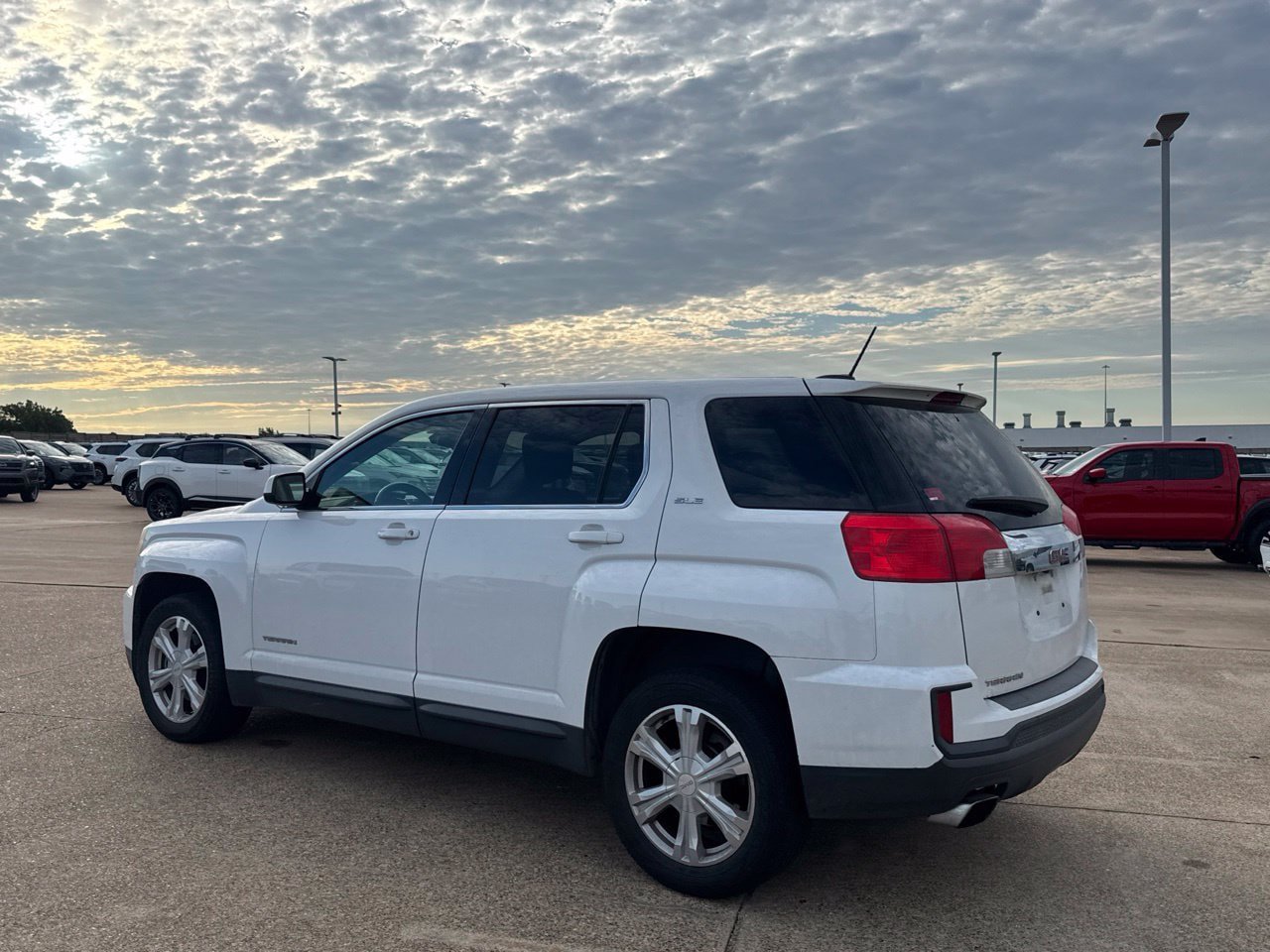 Used 2017 GMC Terrain SLE FWD image 15
