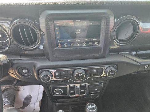 Used 2019 Jeep Wrangler Unlimited Sport AWD/4WD image 13