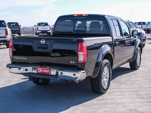 Used 2018 Nissan Frontier SV w/ Value Truck Package RWD image 4