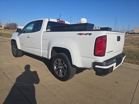 Used 2021 Chevrolet Colorado W/T w/ Custom Special Edition image 4