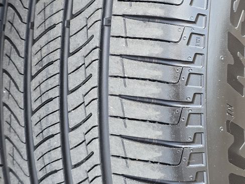 Certified 2025 Audi Q5 Premium w/ Convenience Package AWD/4WD image 16