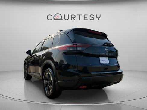 Certified 2024 Nissan Rogue SV w/ SV Premium Package image 2