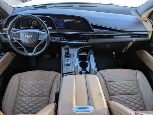 Used 2021 Cadillac Escalade Premium Luxury RWD image 14