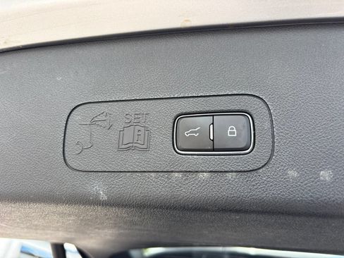 Used 2023 Lincoln Aviator AWD image 18