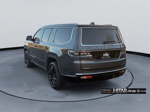 Used 2022 Jeep Grand Wagoneer Series II w/ Convenience Group III image 7