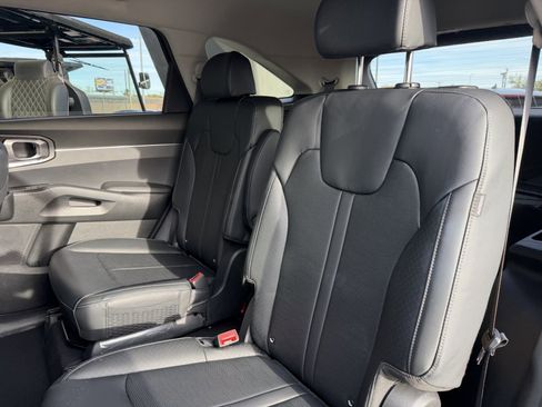 Used 2025 Kia Sorento EX image 34