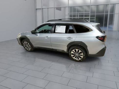 Used 2023 Subaru Outback Limited AWD/4WD image 6