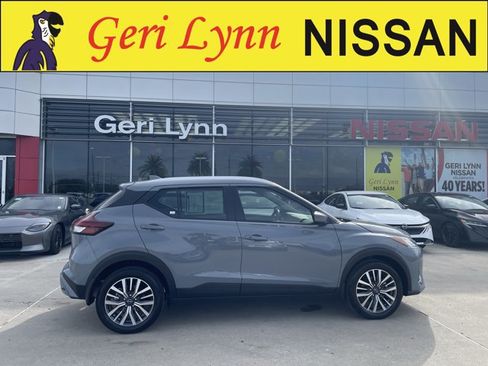 Certified 2024 Nissan Kicks SV FWD image 1