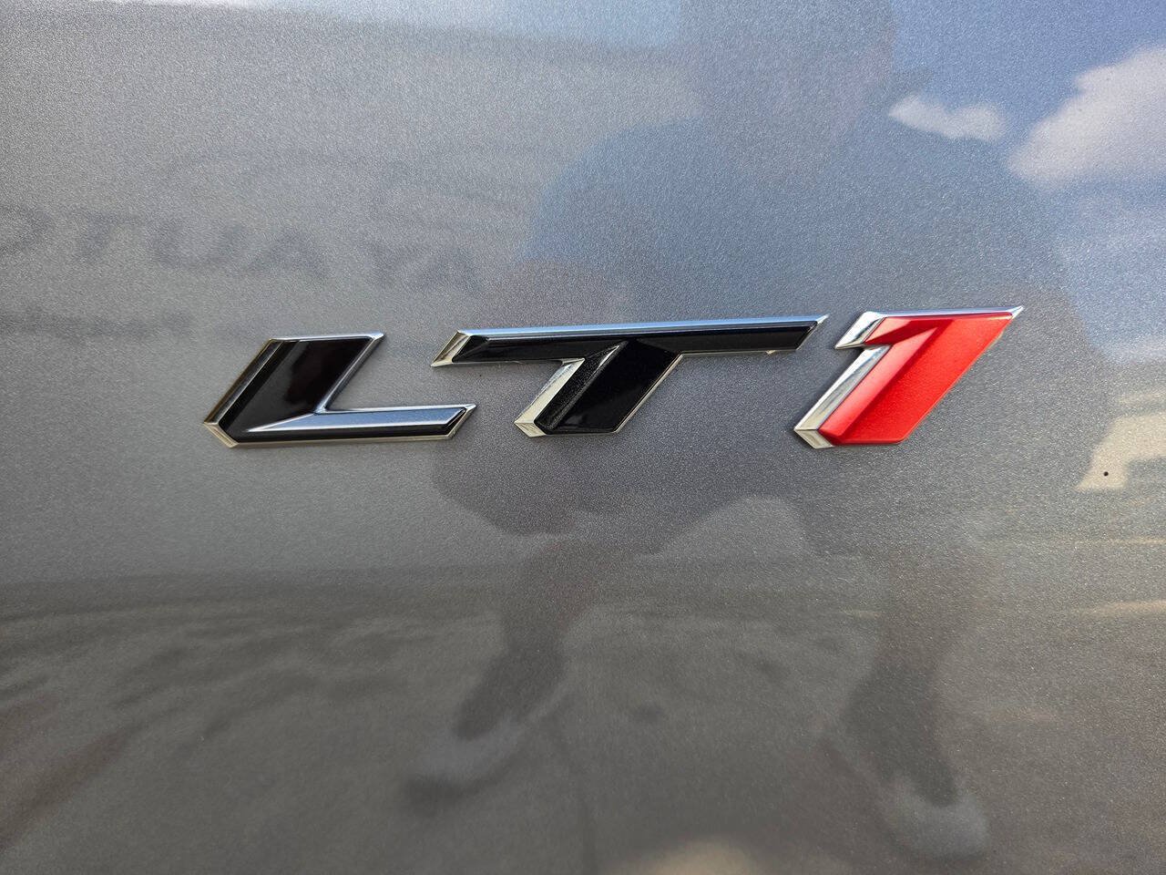 Used 2021 Chevrolet Camaro LT RWD image 12
