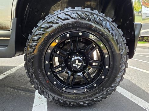 Used 2001 Toyota 4Runner SR5 image 23