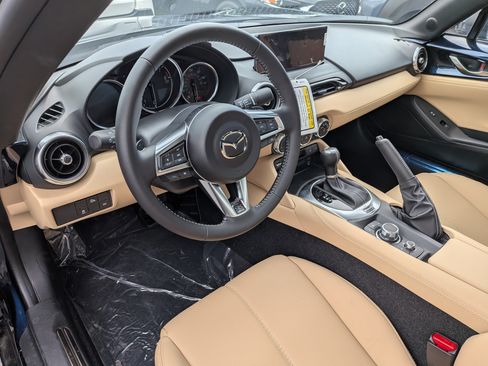 New 2026 MAZDA MX-5 Miata RF Grand Touring RWD image 21