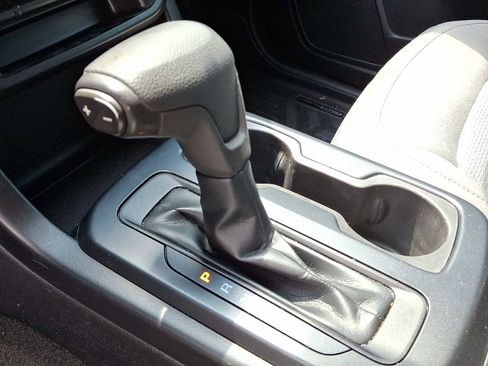 Used 2018 Chevrolet Colorado W/T w/ WT Convenience Package AWD/4WD image 14