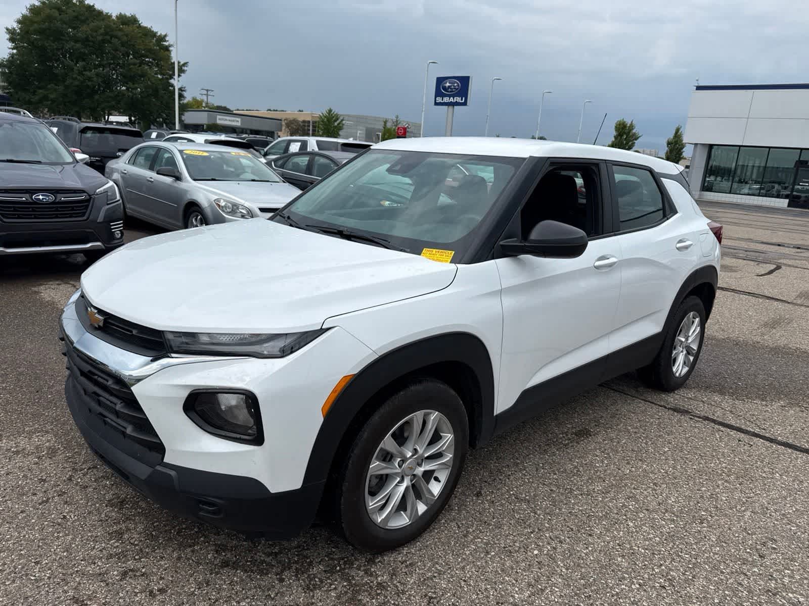 Used 2023 Chevrolet TrailBlazer LS FWD image 1
