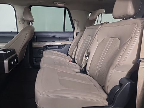 Used 2024 Ford Expedition Max Limited RWD image 12