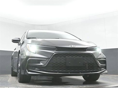 Used 2024 Toyota Corolla SE w/ SE Premium Package image 42