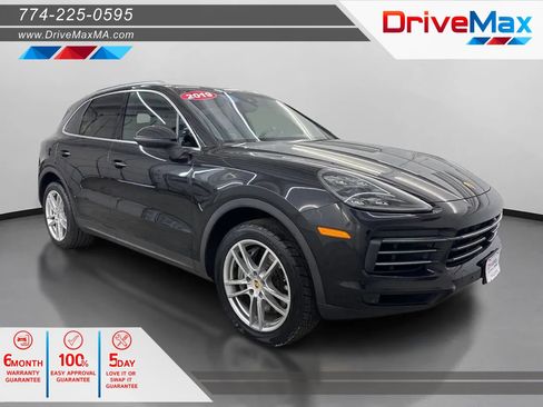 Used 2019 Porsche Cayenne S AWD/4WD image 1