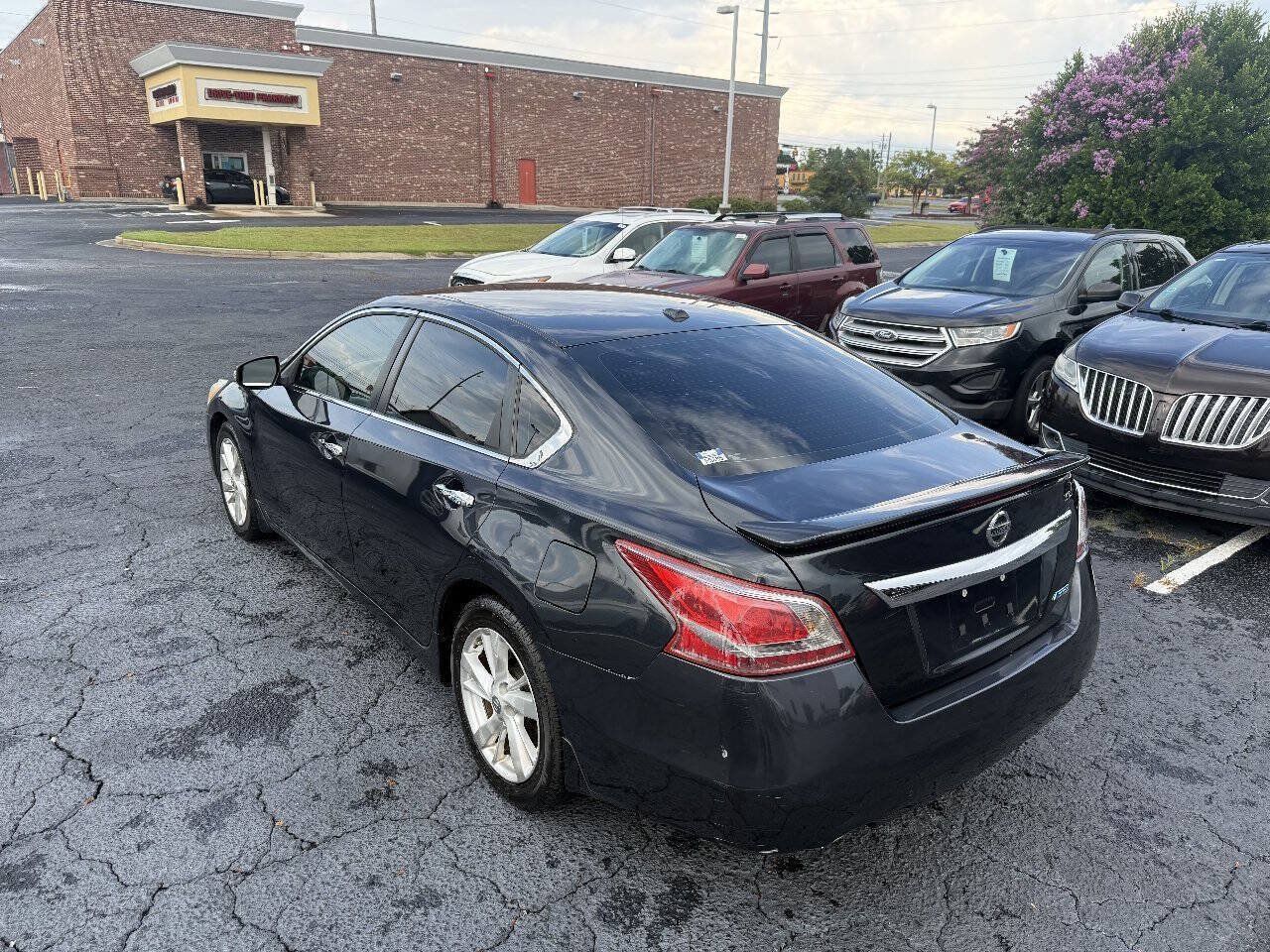 Used 2013 Nissan Altima 2.5 SL FWD image 13