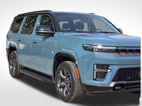 New 2026 Jeep Grand Wagoneer 4WD image 39