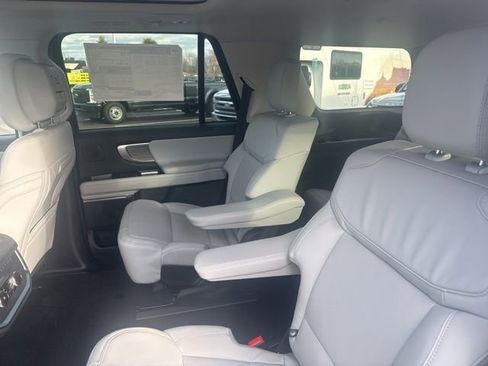 New 2026 Ford Expedition Platinum w/ Driver's Package image 15