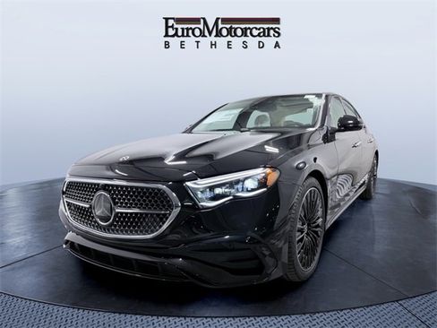 New 2026 Mercedes-Benz E 450 4MATIC Sedan image 1