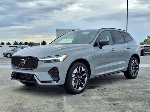 New 2026 Volvo XC60 B5 Plus w/ Protection Package Premier image 3