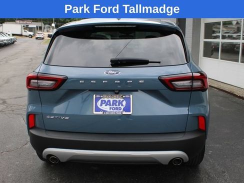Used 2025 Ford Escape Active w/ Cold Weather Package FWD image 3