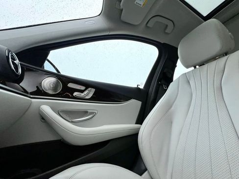 Used 2023 Mercedes-Benz E 450 4MATIC Sedan image 12